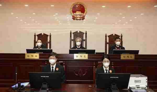 江西省政协原党组成员、副主席肖毅受贿、滥用职权案一审开庭