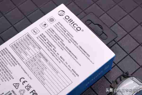 ORICO幻影FEN300移动固态硬盘：指纹加密，数据存储更安全