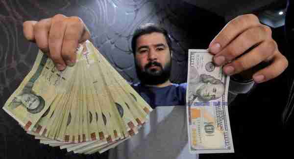 伊朗通胀高企，货币重挫，正式用人民币代替美元后，或将由穷转富